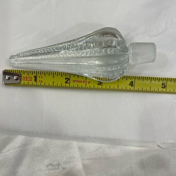 BEAUTIFUL VINTAGE PERFUME BOTTLE  MADE OF HEAVY CUT GLASS - Picture 11 of 11